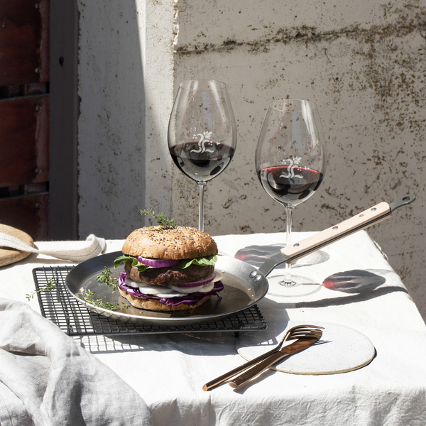 Gastro pub burgers and Rioja wine