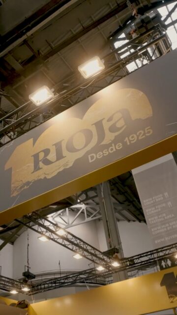 100 years living and breathing wine
A century as an icon of leadership
Shared with culture and society
An international benchmark in the wine sector
A centennial celebrated around the world
Hong Kong, London, Zurich, Mexico, Berlin, New York, Montreal
A century of making history, with our sights set on the next 100 years