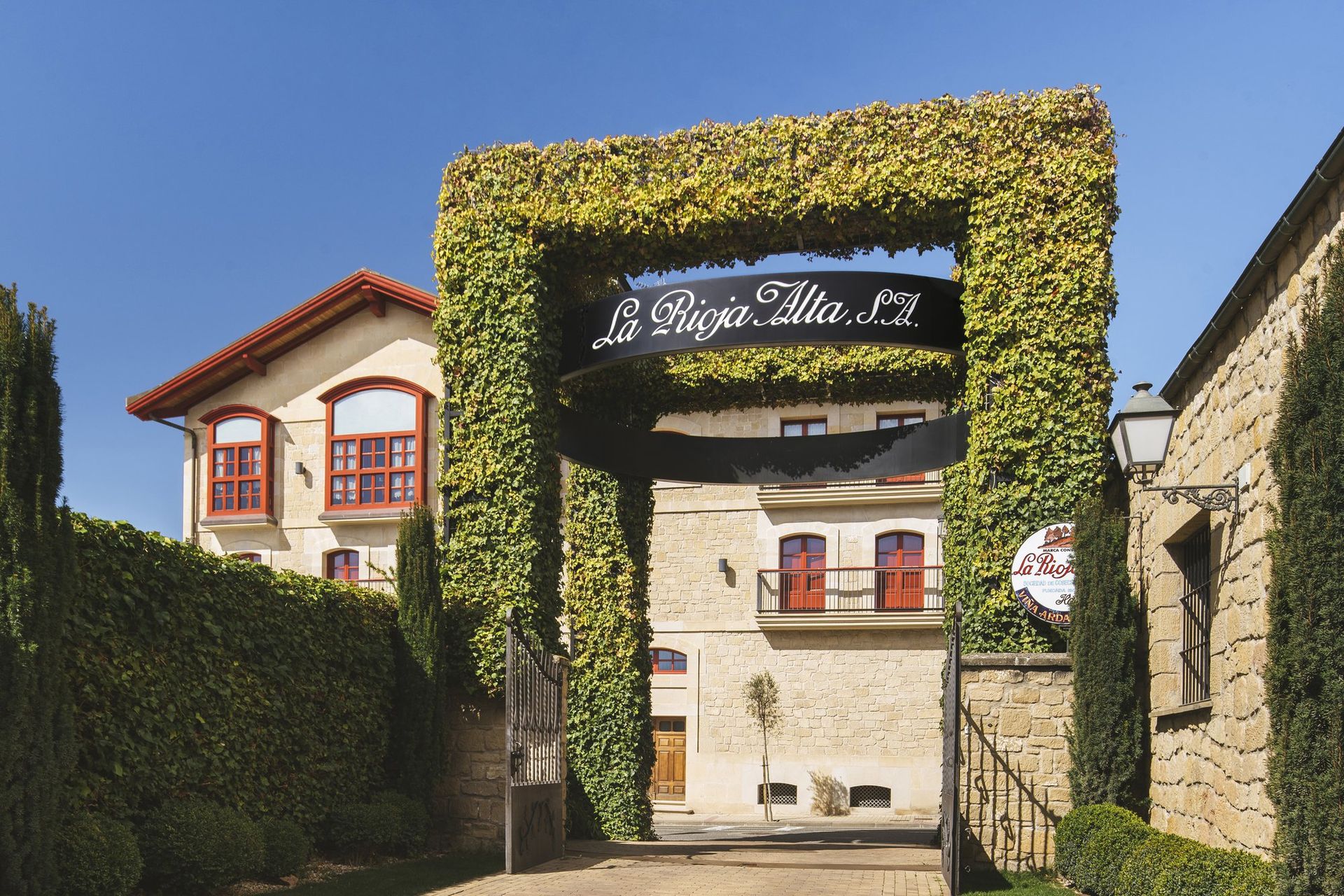 Marché Bacchus Hosts La Rioja Alta Wine Dinner in Las Vegas